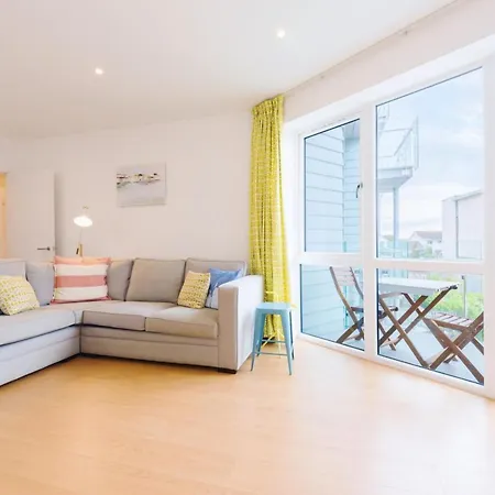 41 Tre Lowen In Fistral, Newquay * Newquay (Cornwall)